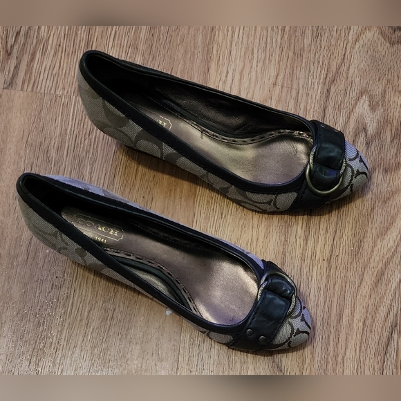 Coach Millie Womens Wedge Pumps  Khaki/Espresso Brown Tan Size 6.5 CHARITY - Picture 2 of 6